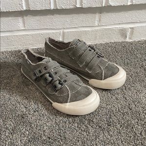 Rocket Dog Sneakers Size 3